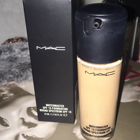 Mac foundation SOLD - Picture 2 of 2